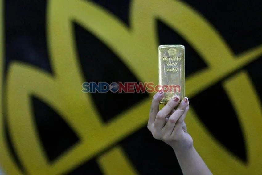 kilau-emas-antam-memudar-hari-ini-turun-rp16000-per-gram-nup.jpeg