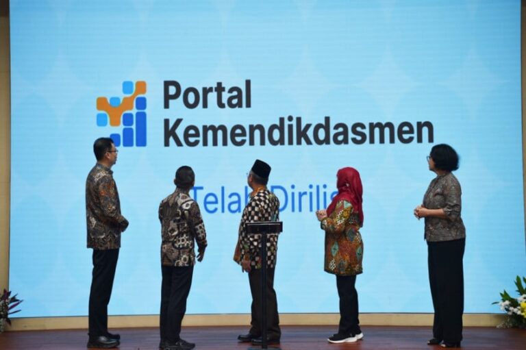 mendikdasmen-luncurkan-portal-digital-untuk-sederhanakan-birokrasi-asn-pendidikan-kud.jpg