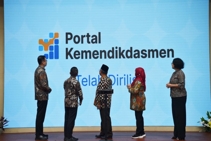 mendikdasmen-luncurkan-portal-digital-untuk-sederhanakan-birokrasi-asn-pendidikan-kud.jpg