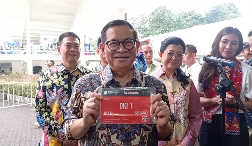 pramono-anung-ikut-kategori-lari-10-km-di-jakarta-running-festival-2025-yer.jpg