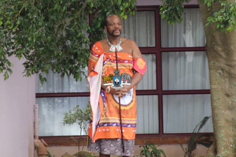 siapa-mswati-iii-raja-eswatini-yang-memiliki-15-istri-dan-36-anak-untuk-mempersatukan-negaranya-esv.jpeg