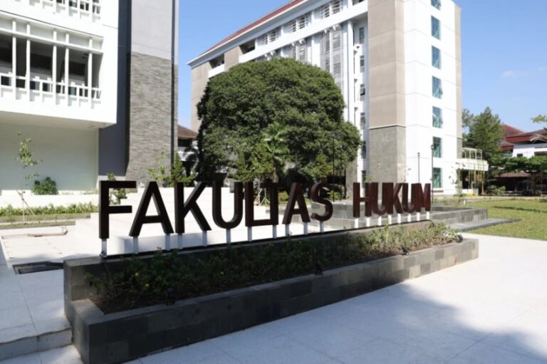 7-ptn-jurusan-hukum-terbaik-di-indonesia-versi-qs-wur-2026-referensi-snbt-2026-cno.jpg