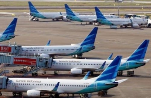 pemerintah-naikkan-fuel-surcharge-maskapai-tiket-pesawat-jakartabali-tembus-rp24-juta-smh.jpeg
