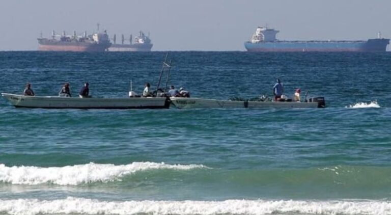 ingin-kendalikan-selat-hormuz-iran-serukan-kerangka-keamanan-dengan-negara-arab-jqw.jpg